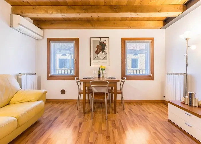 아파트 Casa Giuly 미라노